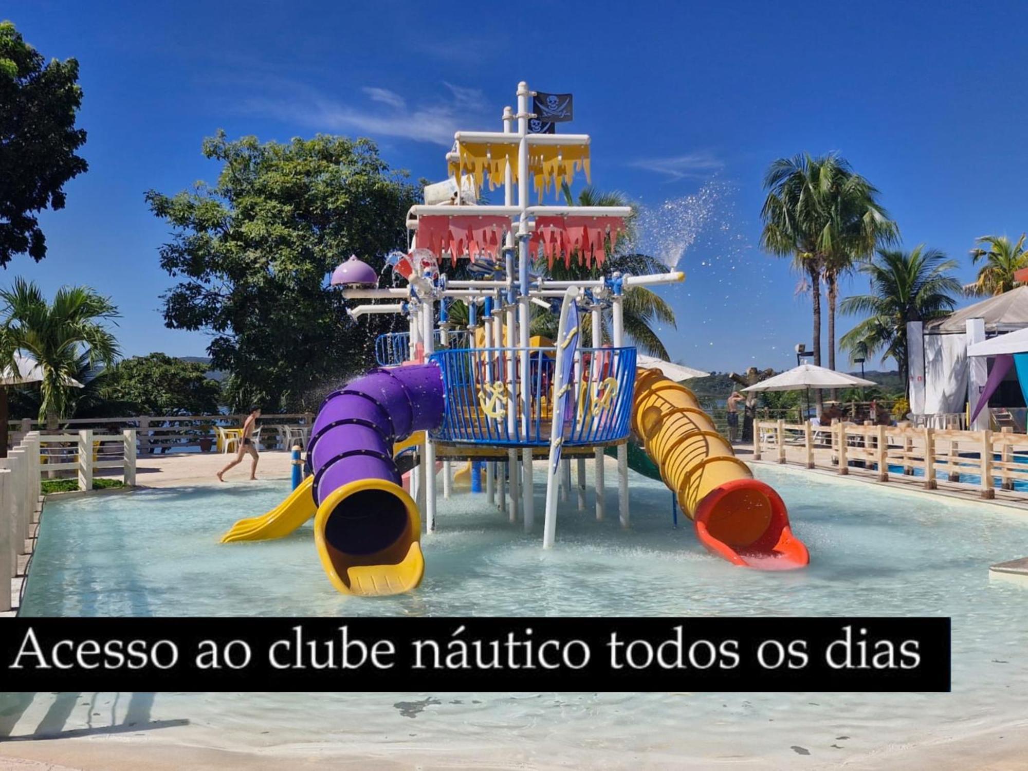 Nautico Flat Com Acesso Ao Clube Nautico Praia- Caldas Novas Luaran gambar
