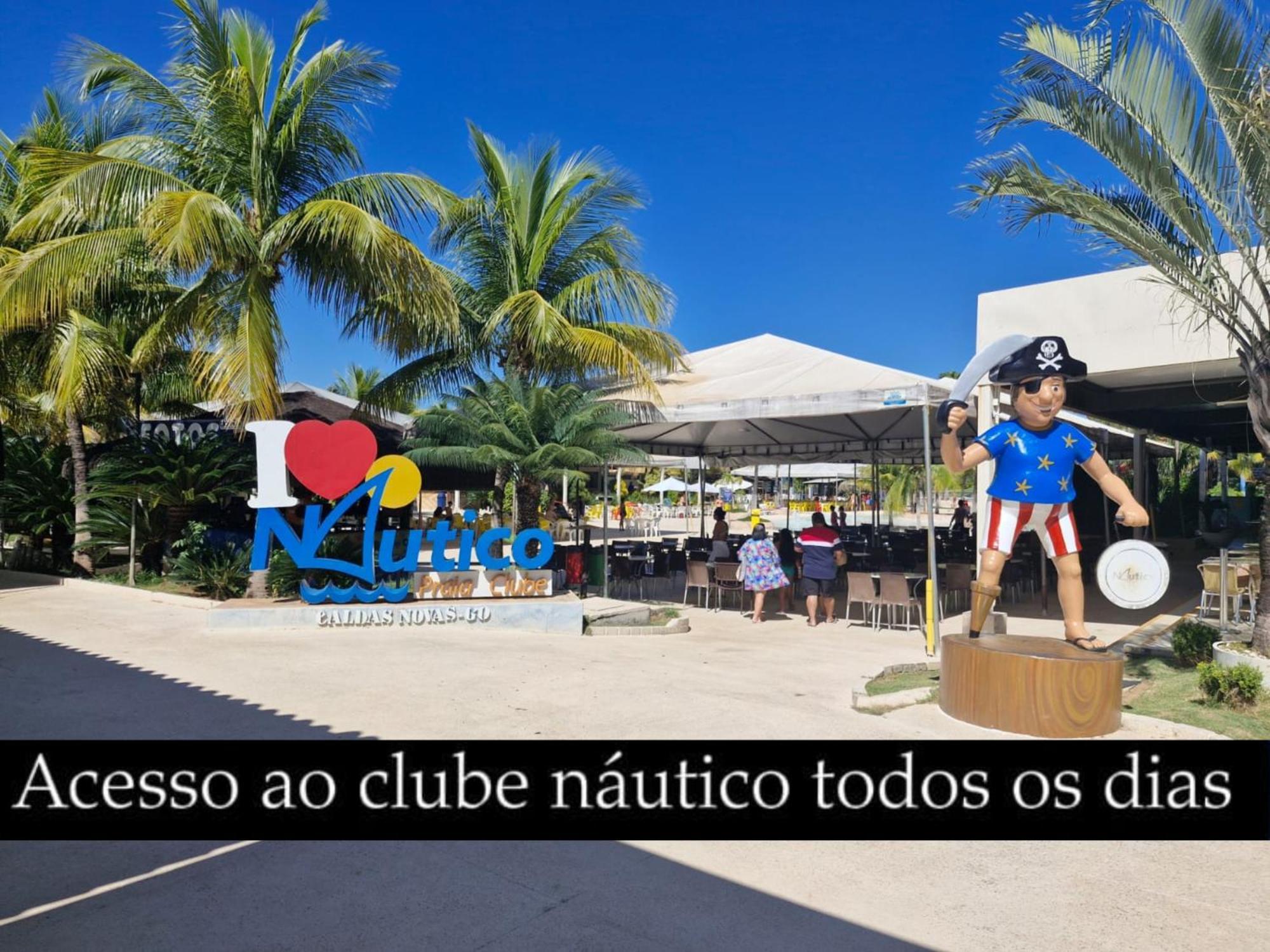 Nautico Flat Com Acesso Ao Clube Nautico Praia- Caldas Novas Luaran gambar