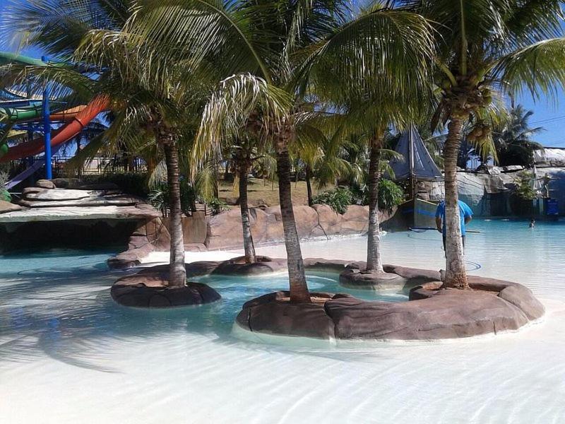 Nautico Flat Com Acesso Ao Clube Nautico Praia- Caldas Novas Luaran gambar